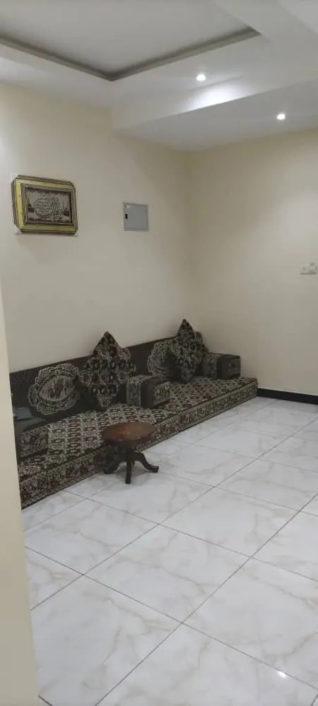 جناح عائلي غرفتين و مجلس